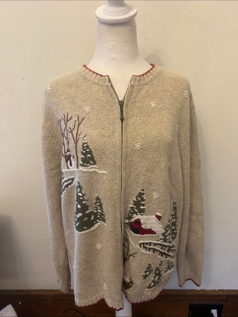 Croft & Barrow Beige Holiday Zip-Front Sweater with Winter Scene Size XL EUC